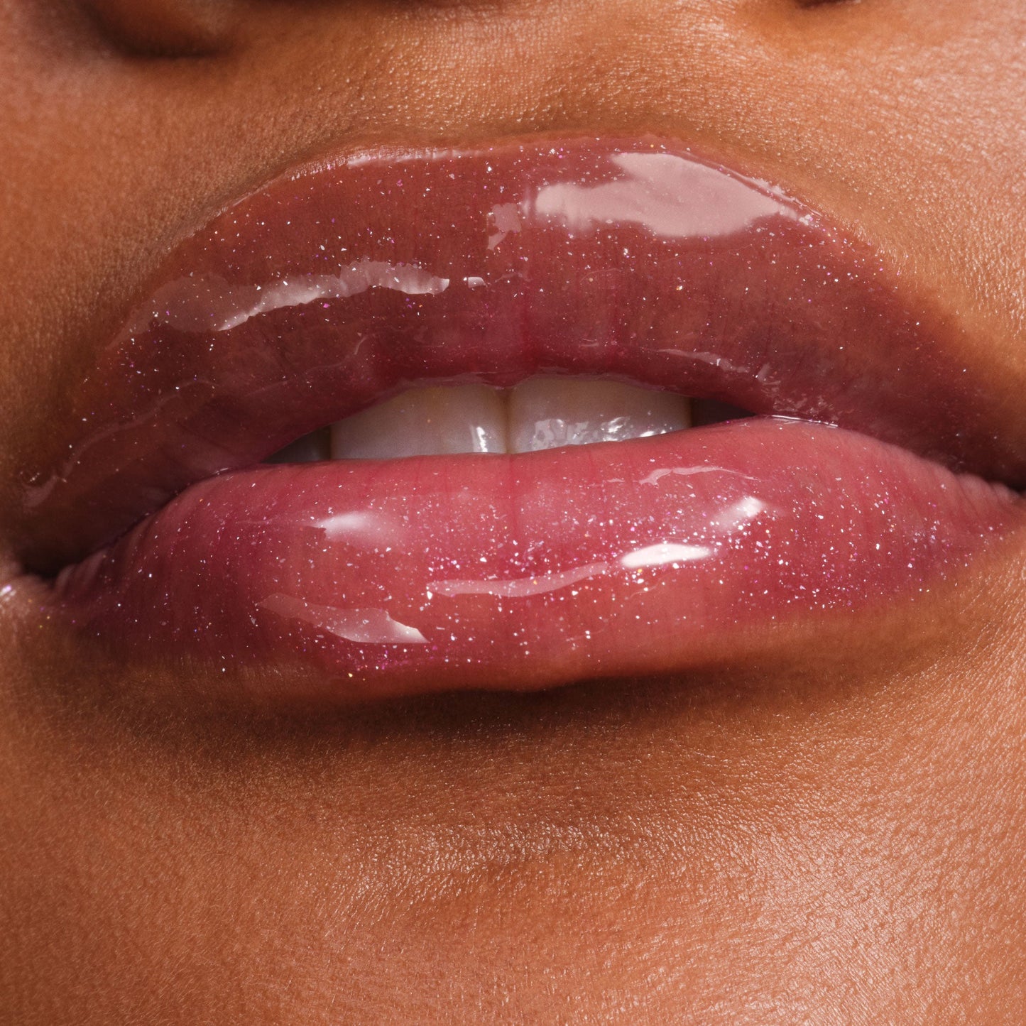 phyto-glow-lip-balm-shimmer-solar-h2 NATR-60145-Phyto-Glow-Lip-Hover-Solar.jpg